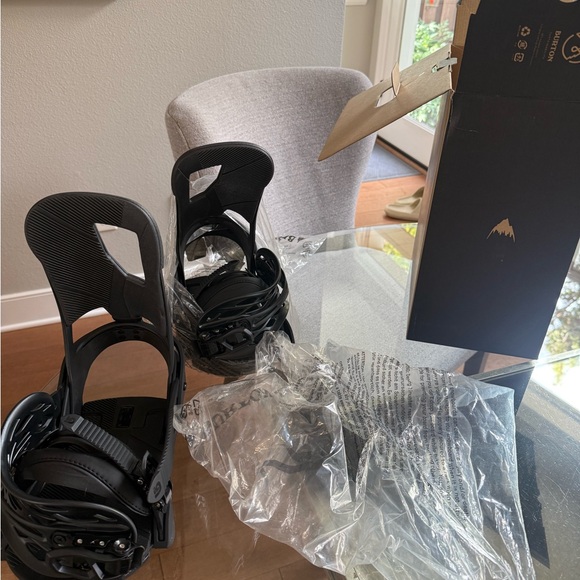 Burton Cartel Men’s Black Snowboard Bindings - Picture 6 of 8